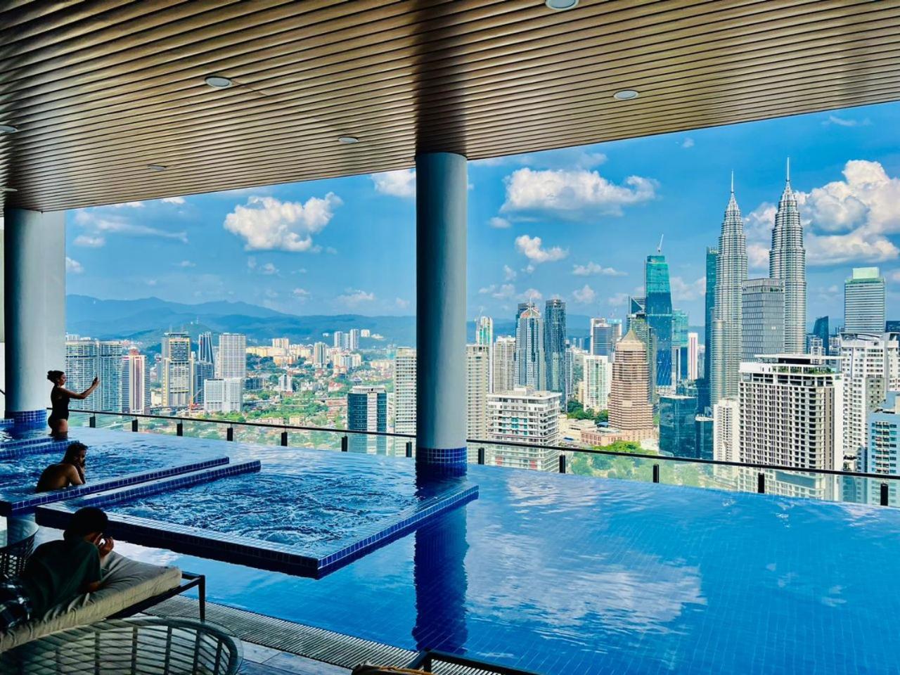 The Colony Klcc View By Nzv Apartment Куала Лумпур Екстериор снимка
