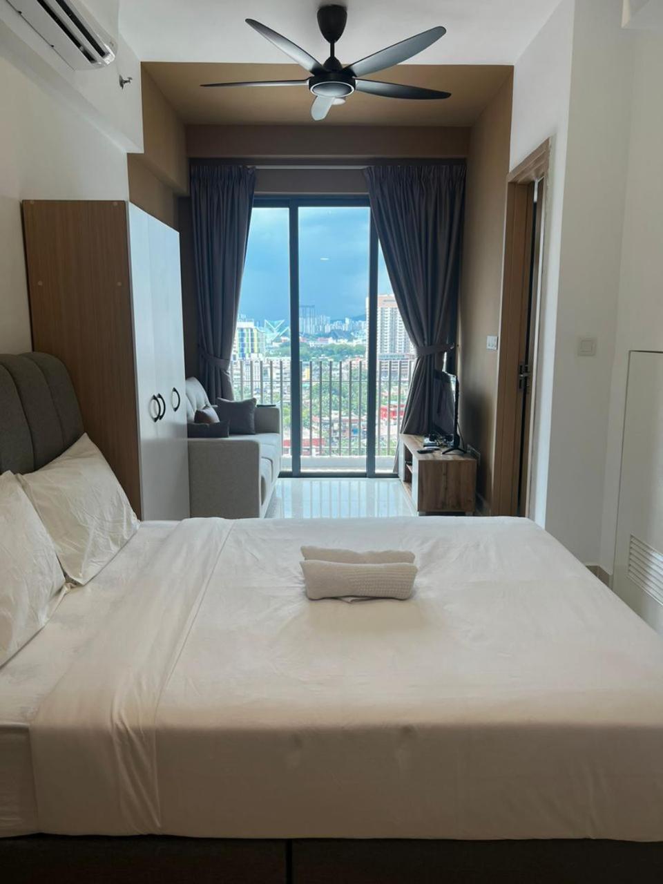 The Colony Klcc View By Nzv Apartment Куала Лумпур Екстериор снимка