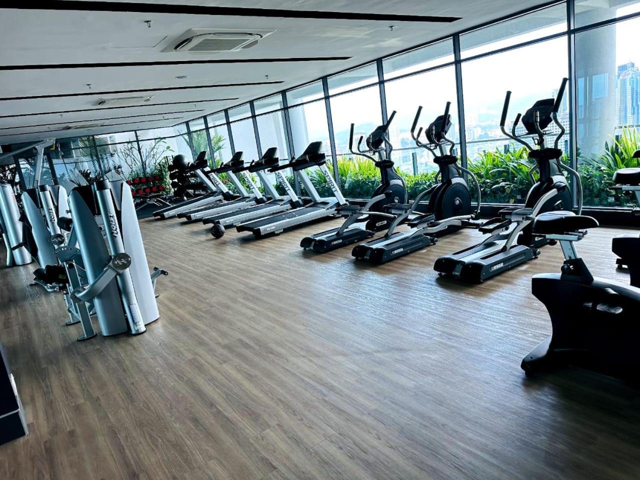 The Colony Klcc View By Nzv Apartment Куала Лумпур Стая снимка