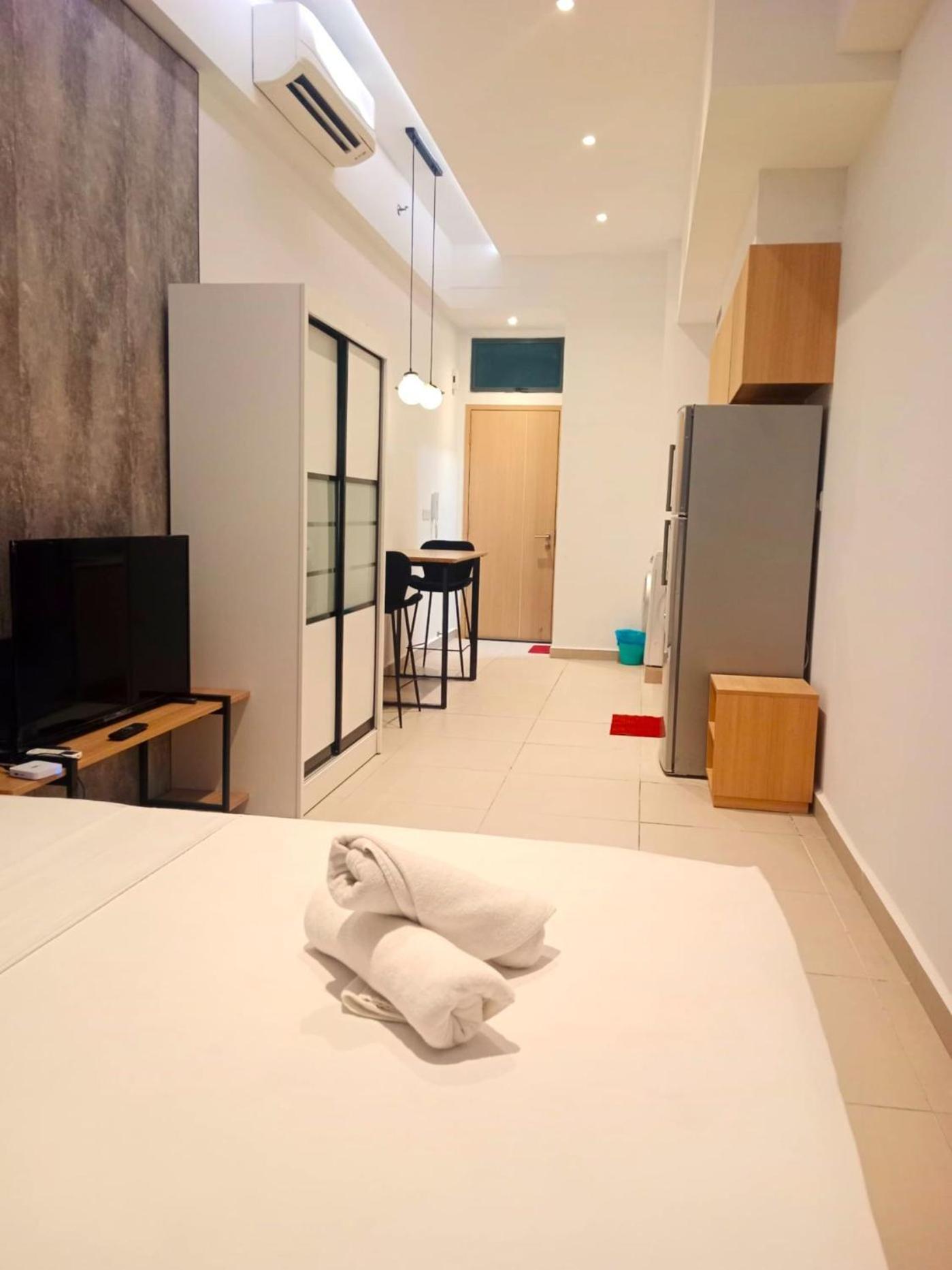 The Colony Klcc View By Nzv Apartment Куала Лумпур Екстериор снимка